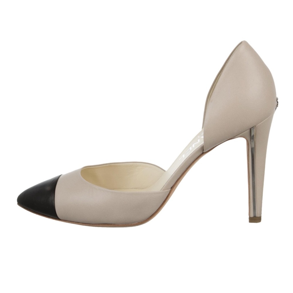 SOLD Chanel Leather Cap-Toe Pumps sz. 39